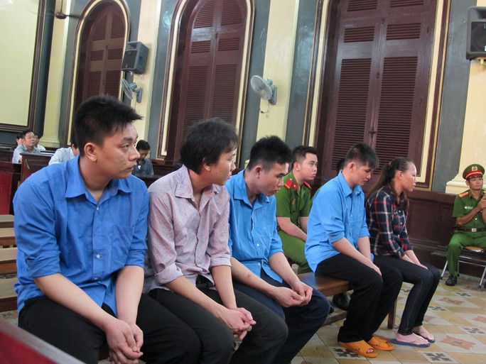 Băng giết, cướp dã mang trong phiên sơ thẩm