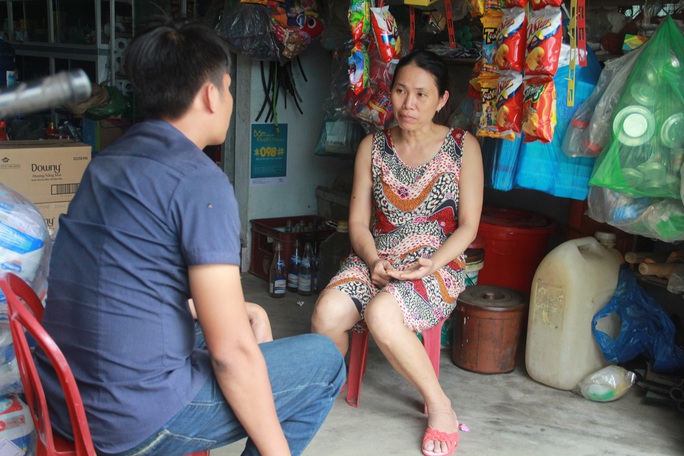  Chị H. kể lại sự việc với phóng viên 