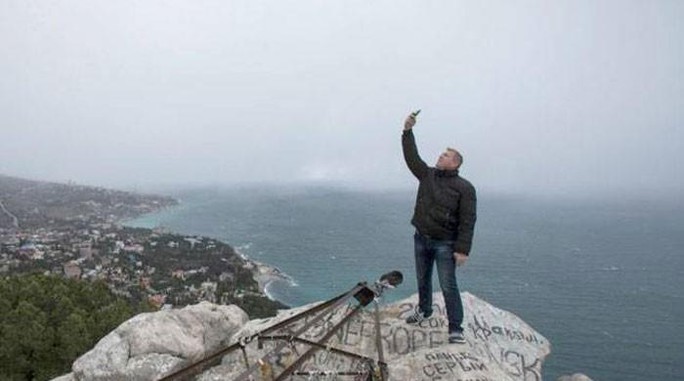
Đa số ca tử vong do selfie thường liên quan đến độ cao. Ảnh minh họa.
