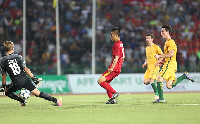 Lối chơi đôi công ở hiệp 2 đã giúp U16 Việt Nam lội ngược dòng ngoạn mục