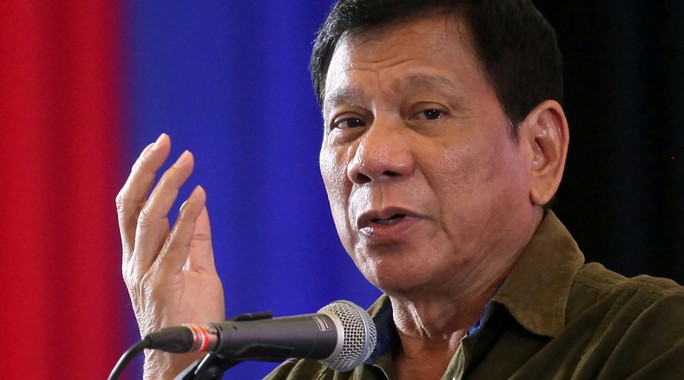 Tỉ lệ ủng hộ Tổng thống Duterte sụt giảm - Ảnh 1.