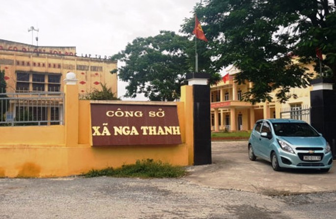 Vợ lãnh đạo xã “đi lạc” vào hộ nghèo: Ăn không từ một thứ gì - Ảnh 1.