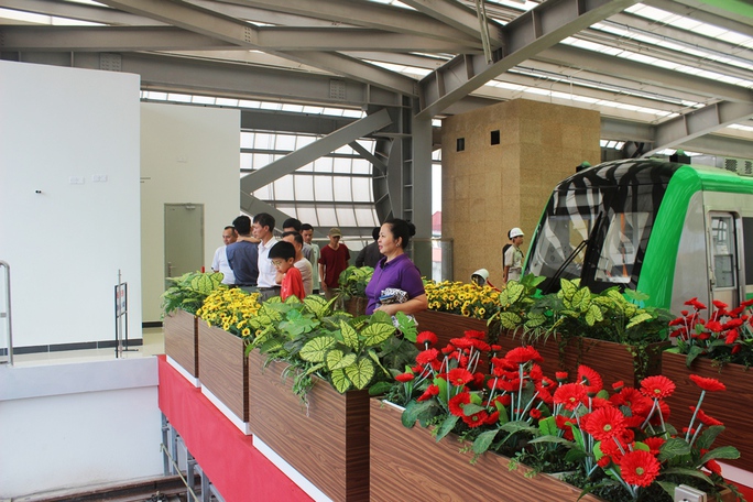 Háo hức mục sở thị tàu đường sắt Cát Linh - Hà Đông - Ảnh 9.