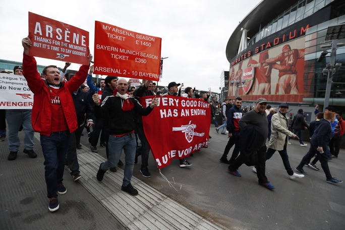 Tin sốc cho CĐV Arsenal: HLV Wenger sẽ ở lại