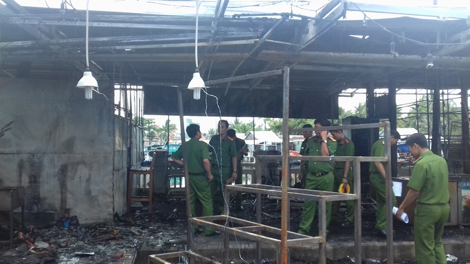 Công an vào cuộc điều tra vụ cháy chợ đêm Phú Quốc - Ảnh 1.