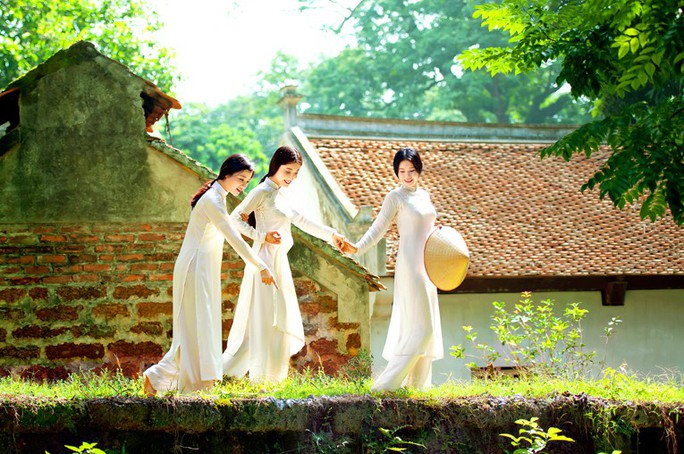 Ngắm ảnh lưng trần áo yếm của Dzũng Art - Ảnh 5.