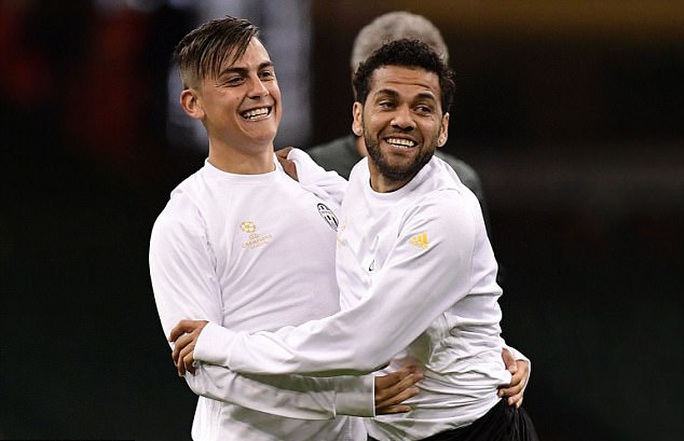 dani alves juventus