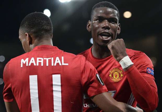 Silvestre khuyên Martial không theo con đường của Pogba