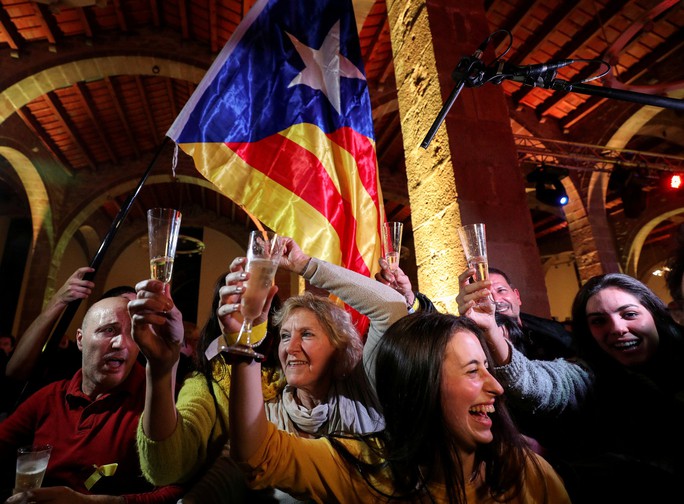 Catalonia: Khó phân thắng bại - Ảnh 1.