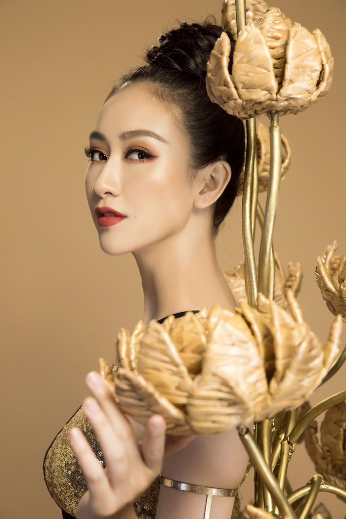 Trang phục dân tộc gây sốc của Hà Thu tại Miss Earth - Ảnh 7.