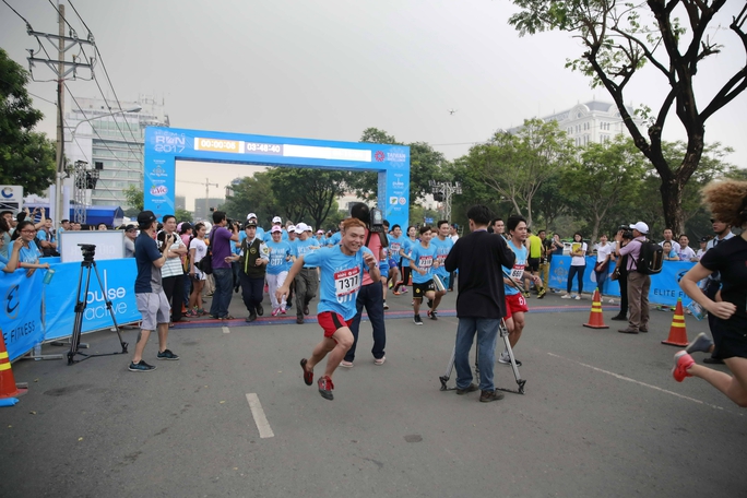 7.000 người vui khỏe với Giải Việt dã TP HCM 2017