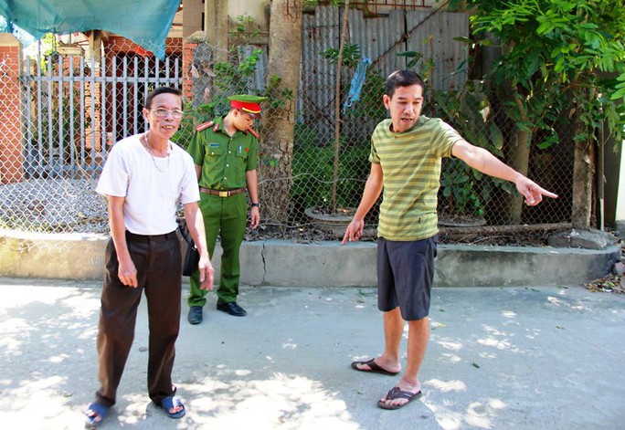 Đang trốn truy nã, ôm mìn ném vào nhà người khác - Ảnh 3.