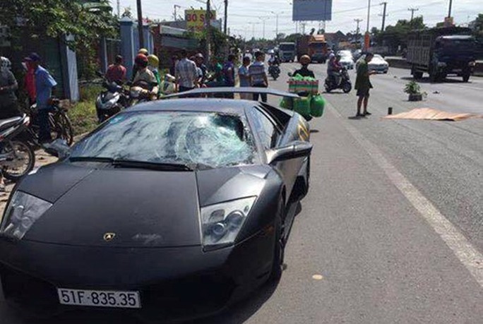 Chiếc siêu xe trị giá hơn 30 tỉ đồng do đại gia Minh Nhựa sở hữu gây tai nạn chết người ở Đồng Nai.