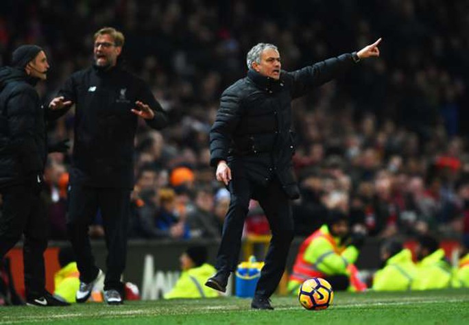 Mourinho "chê" Liverpool phòng ngự tiêu cực