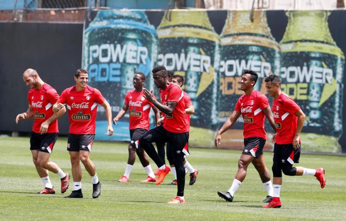 Tuyển New Zealand bị yểm bùa trước trận play-off Peru - Ảnh 7.
