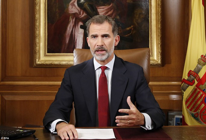 
Vua Tây Ban Nha Felipe VI lên án giới chức trách Catalonia hành động vô trách nhiệm. Ảnh: EPA
