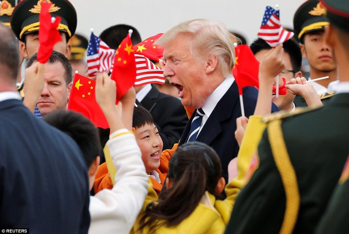 Trung Quốc đón chào Tổng thống Donald Trump - Ảnh 3.