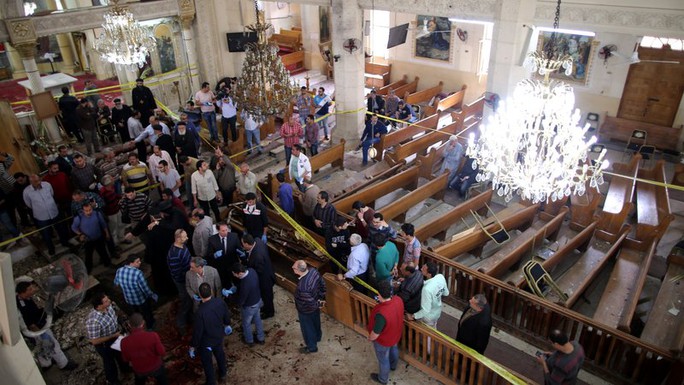 Hình ảnh trong nhà thờ sau vụ đánh bom. Ảnh: RTE