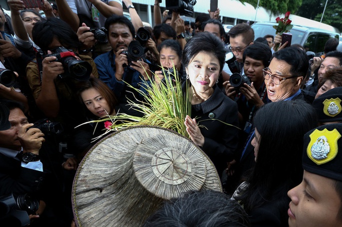 Bà Yingluck bước vào cuộc chiến cuối cùng - Ảnh 2.