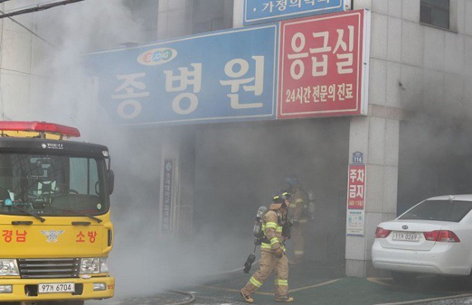 Cháy lớn tại bệnh viện Hàn Quốc, hơn 120 người thương vong - Ảnh 1.