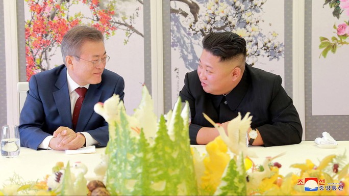 Ông Kim Jong-un tặng chó săn cho tổng thống Hàn Quốc - Ảnh 2.