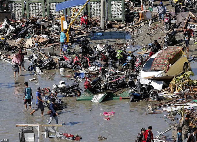 Thảm họa sóng thần Indonesia: Lần tìm người thân trong túi đựng thi thể - Ảnh 7.