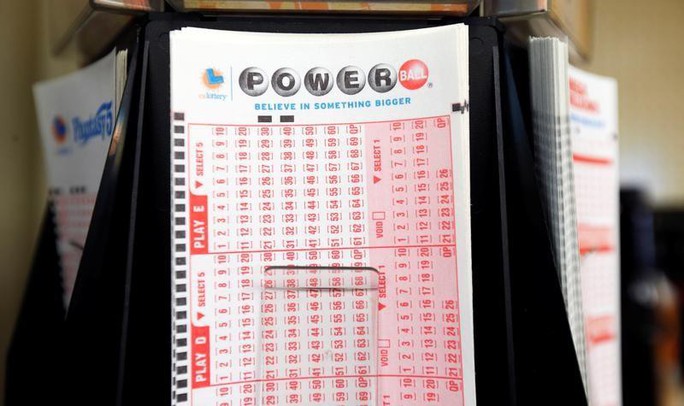 Giải độc đắc Mega Millions và Powerball tăng lên gần 1 tỉ USD - Ảnh 1.