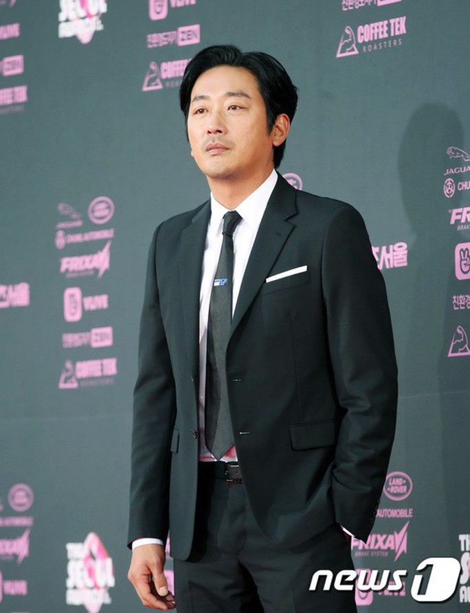 Tài tử Lee Byung Hun thắng lớn nhờ diễn xuất tốt - Ảnh 7.