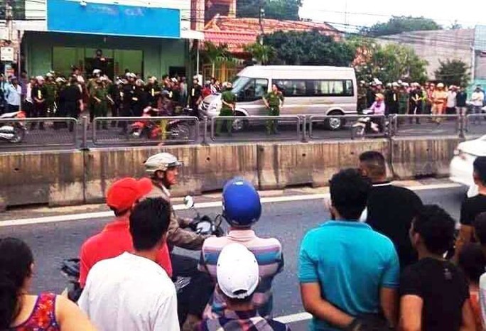 Nhân viên tài chính huyện làm giả sổ đỏ lừa đảo hơn 70 tỉ đồng - Ảnh 1.