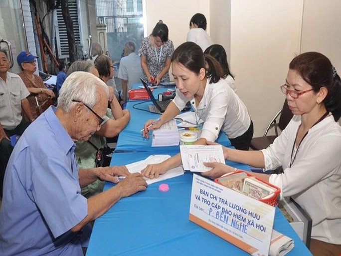 Mạnh tay với trục lợi quỹ BHXH, BHYT - Ảnh 1.