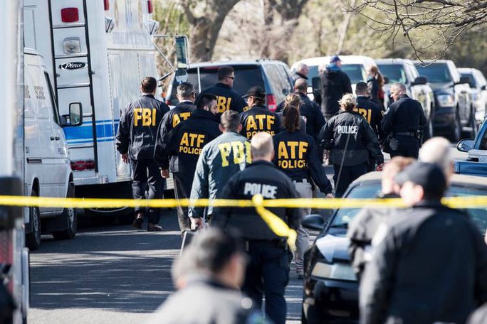 Mỹ: Texas hoảng loạn vì hàng loạt vụ bom cài trong gói hàng - Ảnh 1.