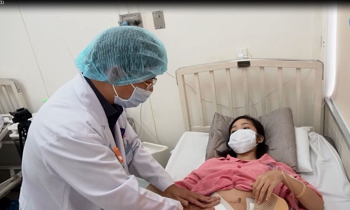 CSGT mở đường đưa hai quả tim, thận về Bệnh viện Chợ Rẫy - Ảnh 3.