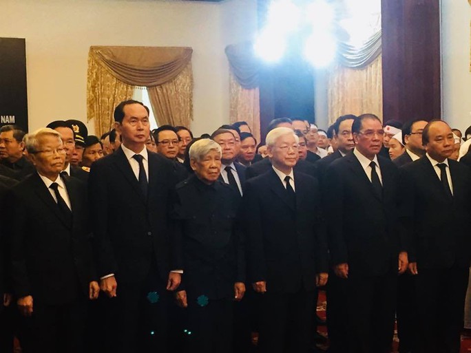 Lãnh đạo Đảng, Chính phủ, Quốc hội viếng nguyên Thủ tướng Phan Văn Khải - Ảnh 2.