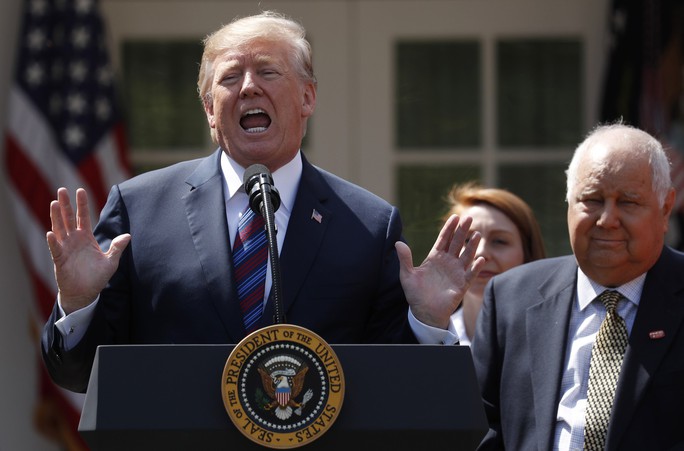 Tranh cãi với Trung Quốc, ông Trump tiếc TPP? - Ảnh 1.