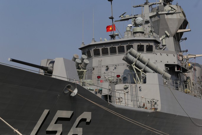 Cận cảnh bộ 3 tàu Hải quân Hoàng gia Úc thăm TP HCM - Ảnh 11.