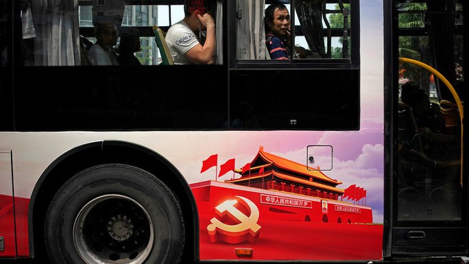 Triều Tiên: Tai nạn xe buýt giết “hàng chục du khách Trung Quốc” - Ảnh 1.