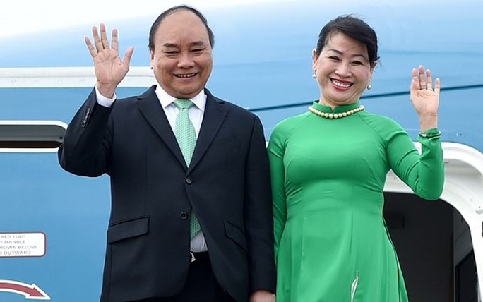 Rời Đền Hùng, Thủ tướng lên đường thăm Singapore - Ảnh 1.
