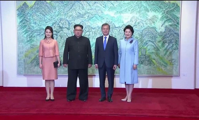 Chuyện về 4 người phụ nữ ở thượng đỉnh liên Triều - Ảnh 1.