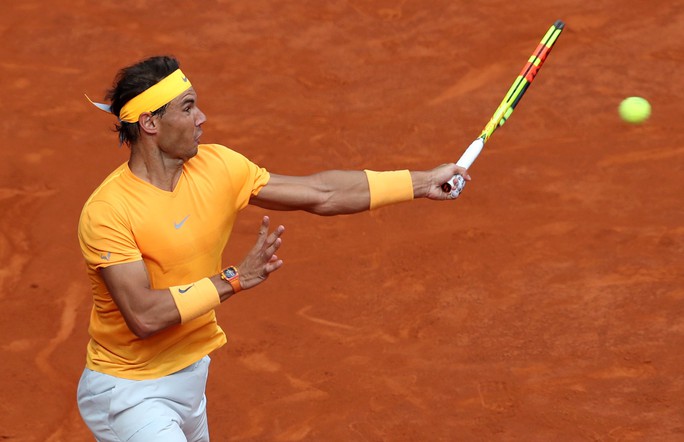 Vòng 2 Madrid Open: Nadal đả bại Monfils, Djokovic tiếp tục bị loại - Ảnh 2.