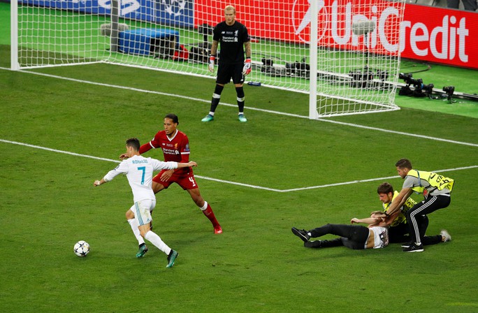 Real Madrid vô địch, Bale và Ronaldo ra tối hậu thư chia tay - Ảnh 4.