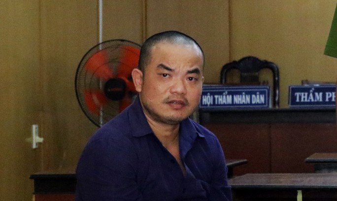 Ôm hơn 130 tỉ trốn sang Mỹ, đại gia ô tô lãnh 30 năm tù - Ảnh 1.