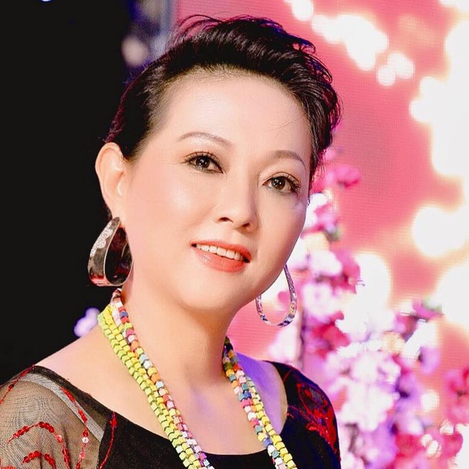 Nghệ sĩ Phương Dung: Hoa nở muộn - Ảnh 1.