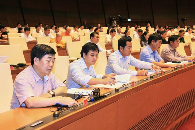 Quốc hội biểu quyết lùi dự án Luật Đặc khu với trên 85% phiếu thuận - Ảnh 1.
