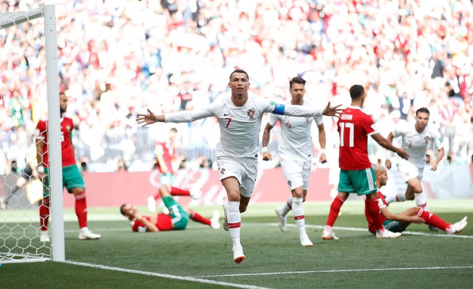 Ronaldo vẫn quá xuất sắc ở tuổi 33 - Ảnh 1.