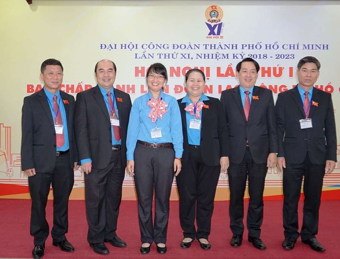 Bà Trần Thị Diệu Thúy tái đắc cử Chủ tịch LĐLĐ TP HCM - Ảnh 2.