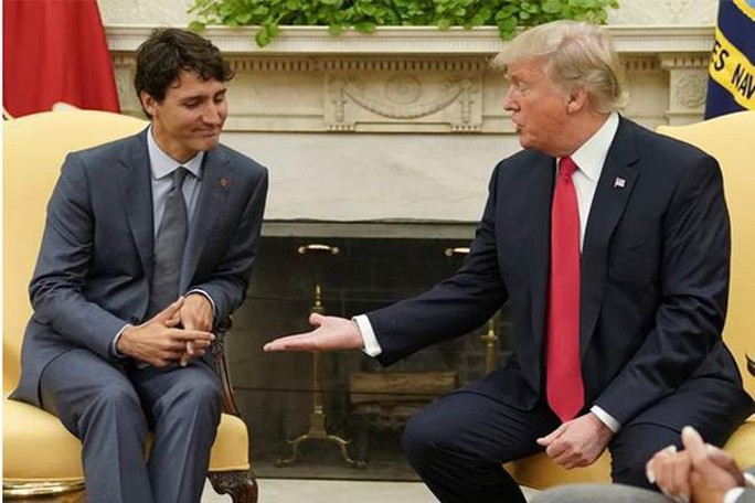 Ông Trump hỏi có phải Canada đốt Nhà Trắng? - Ảnh 1.