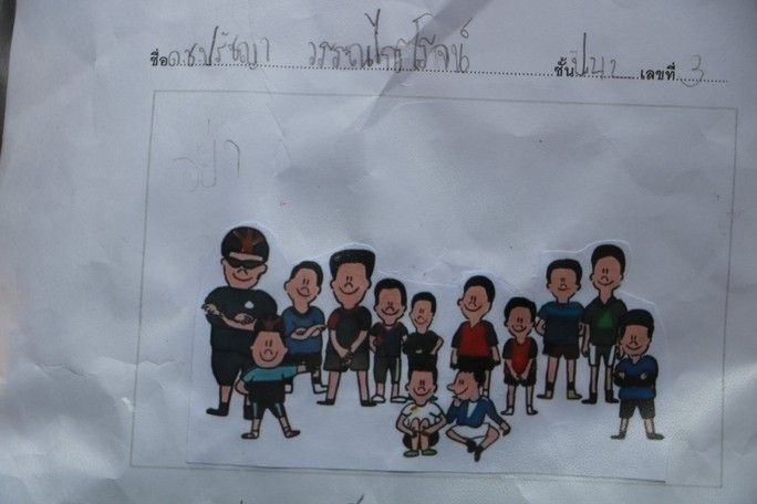 Báo Người Lao Động từ Chiang Rai: Người Thái ăn mừng thâu đêm suốt sáng - Ảnh 8.