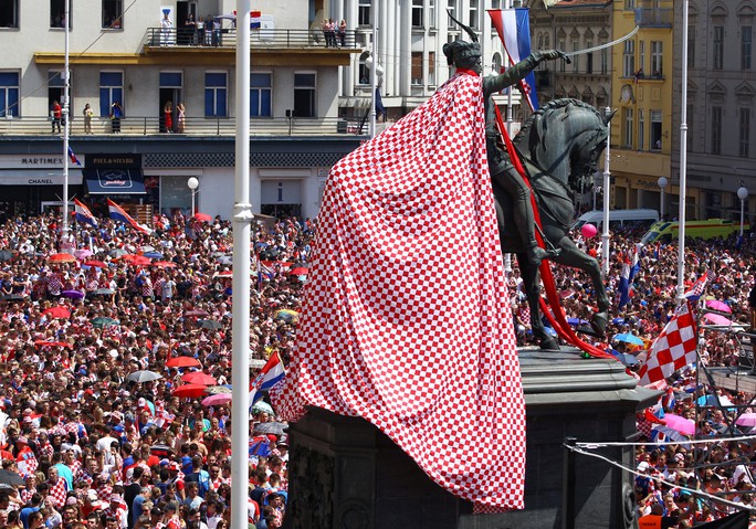 Croatia được chào đón như người hùng tại quê nhà - Ảnh 4.