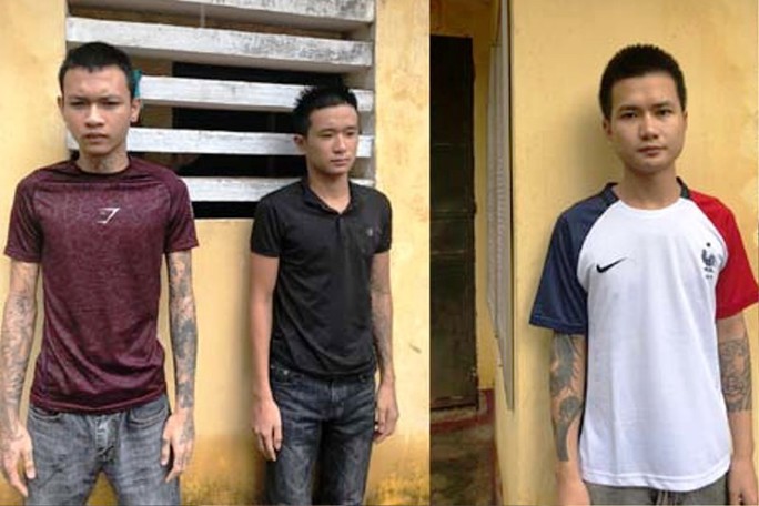 Người dân truy bắt 3 tên côn đồ xăm trổ nổ súng bắn người - Ảnh 1.