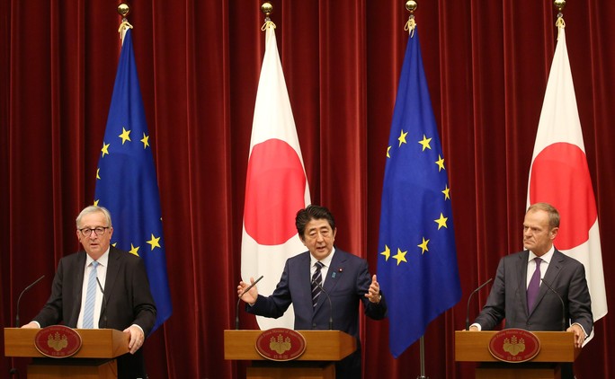 Nhật - EU ký thỏa thuận thương mại khủng, đối trọng Mỹ - Ảnh 2.